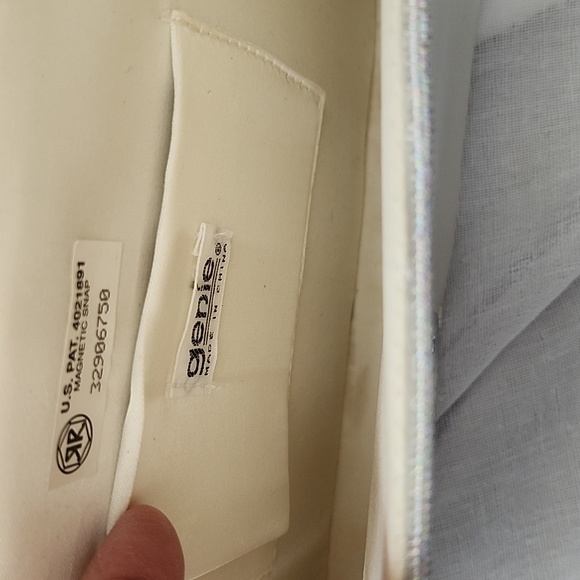 Genie White Lace and Sequins Shoulder/Crossbody Clutch, $45 - Picture 7 of 10